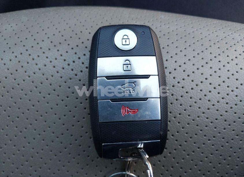 Photo 11 of 2018 Kia Sorento 3.3L EX (VIN 5XYPHDA57JG387716)