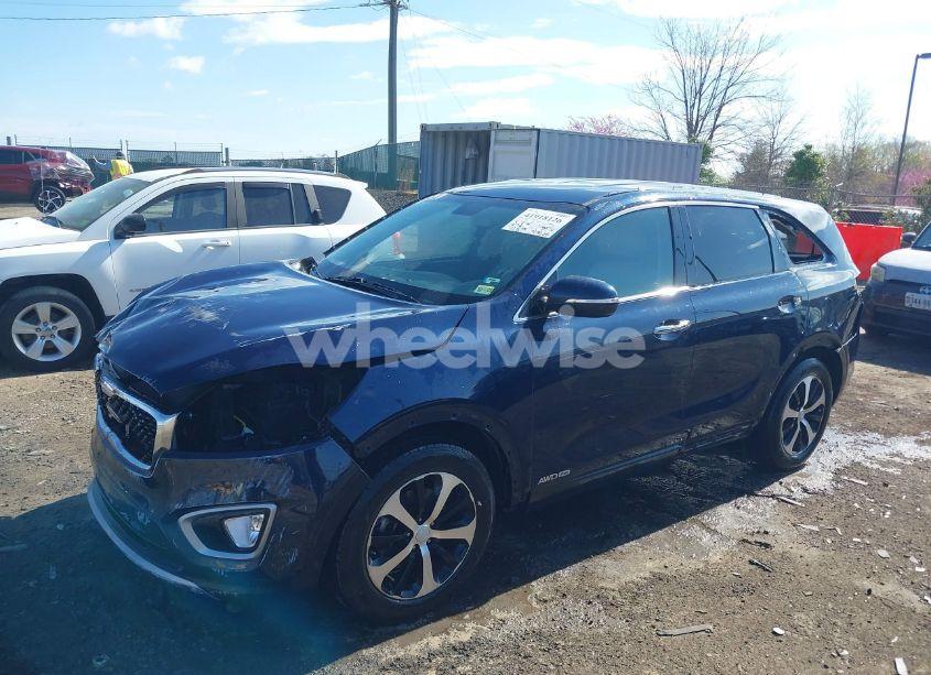 Photo 2 of 2018 Kia Sorento 3.3L EX (VIN 5XYPHDA57JG387716)