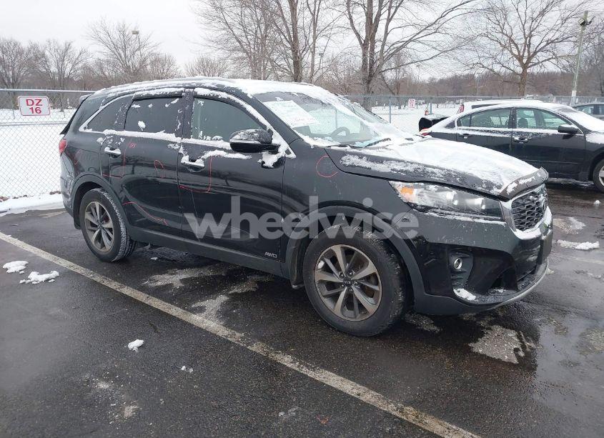2019 Kia Sorento 3.3L EX (VIN 5XYPHDA57KG452677) main photo