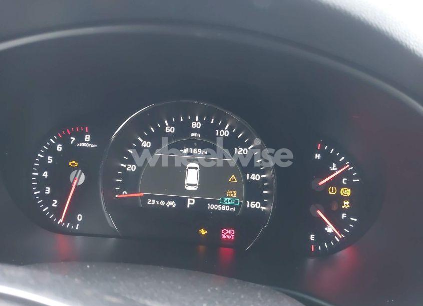 Photo 16 of 2019 Kia Sorento 3.3L EX (VIN 5XYPHDA57KG452677)