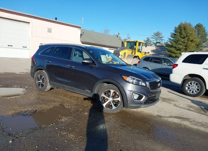 2016 Kia Sorento 3.3L EX (VIN 5XYPHDA58GG098496) main photo