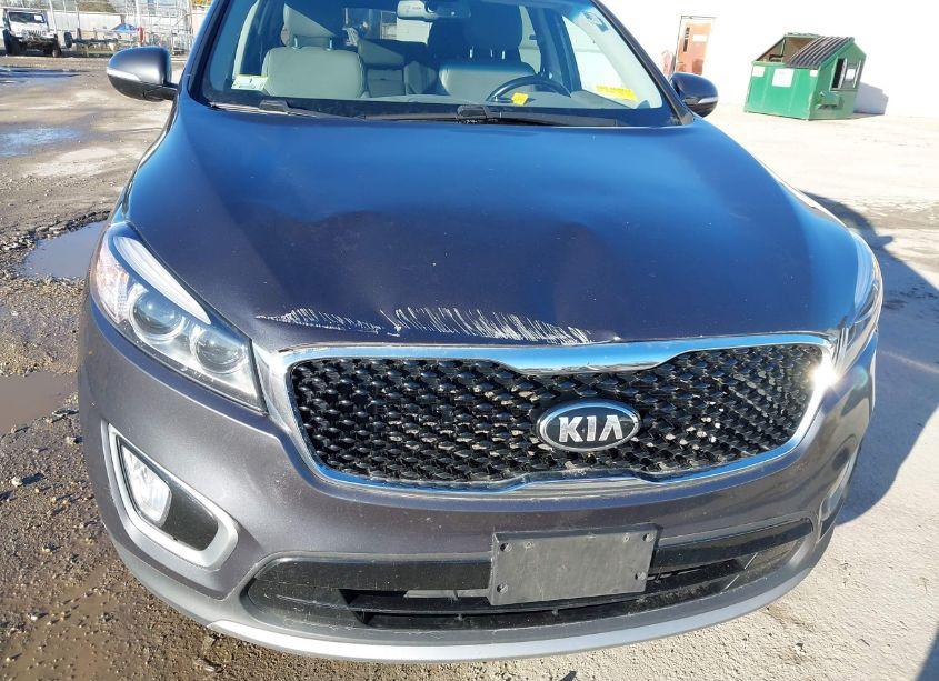 Photo 6 of 2016 Kia Sorento 3.3L EX (VIN 5XYPHDA58GG098496)