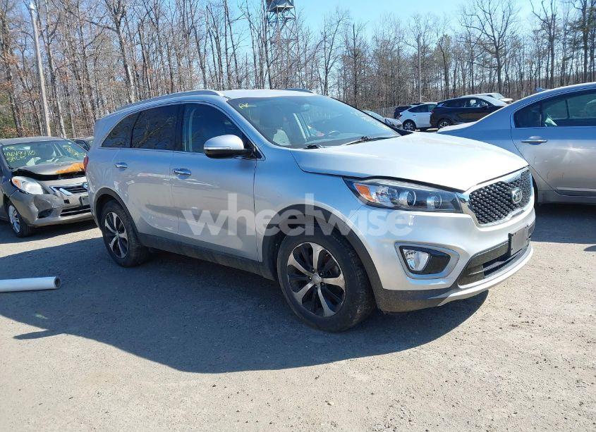 2017 Kia Sorento 3.3L EX (VIN 5XYPHDA58HG222431) main photo