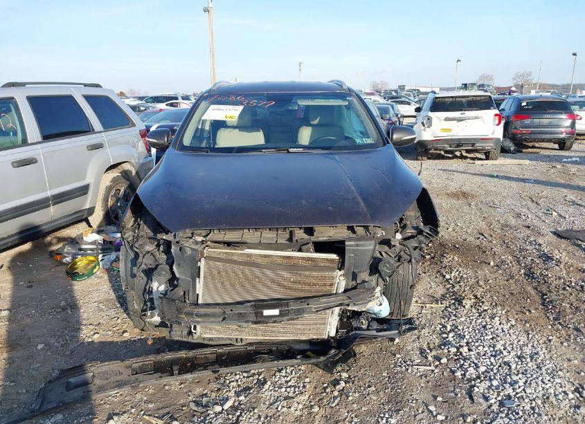 Photo 12 of 2017 Kia Sorento 3.3L EX (VIN 5XYPHDA58HG311805)