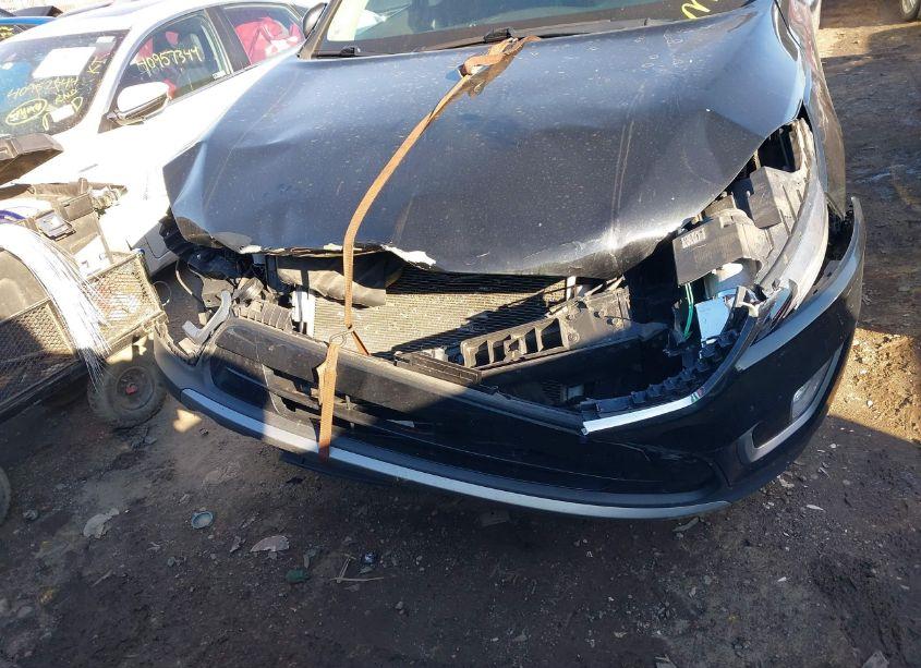 Photo 6 of 2017 Kia Sorento 3.3L EX (VIN 5XYPHDA58HG323405)