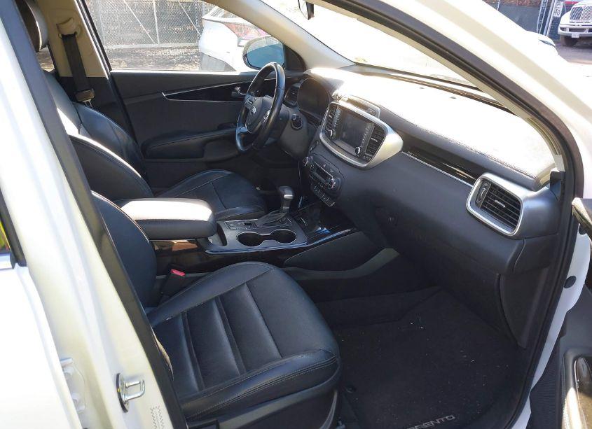 Photo 5 of 2019 Kia Sorento 3.3L EX SPORT (VIN 5XYPHDA58KG592043)