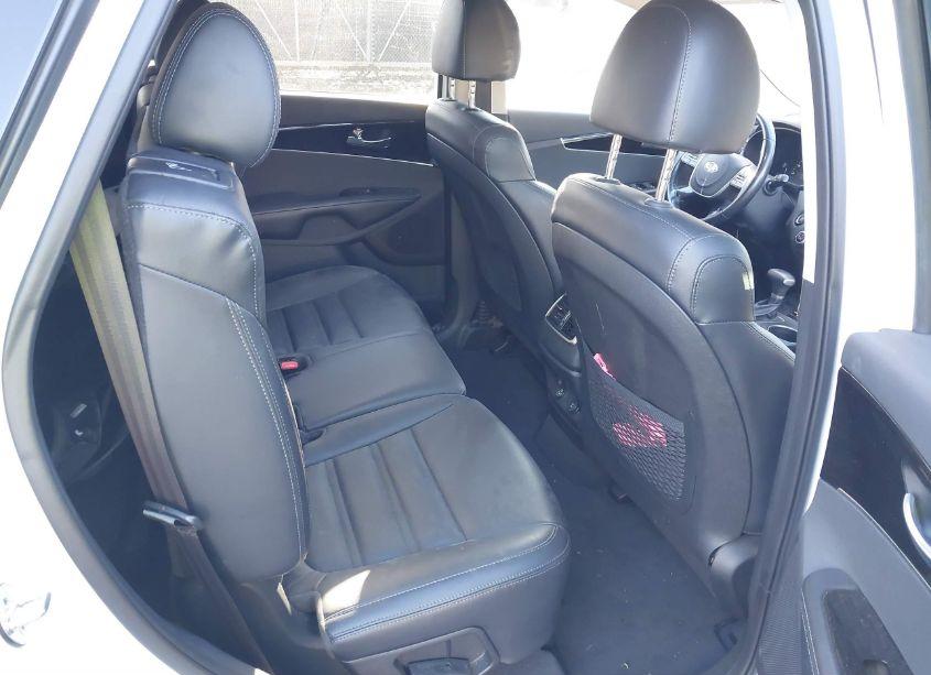 Photo 8 of 2019 Kia Sorento 3.3L EX SPORT (VIN 5XYPHDA58KG592043)