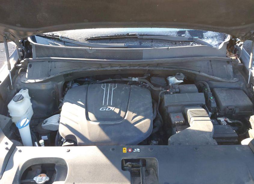 Photo 10 of 2016 Kia Sorento 3.3L EX (VIN 5XYPHDA59GG020583)