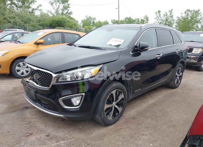 Photo 2 of 2017 Kia Sorento 3.3L EX (VIN 5XYPHDA59HG204228)