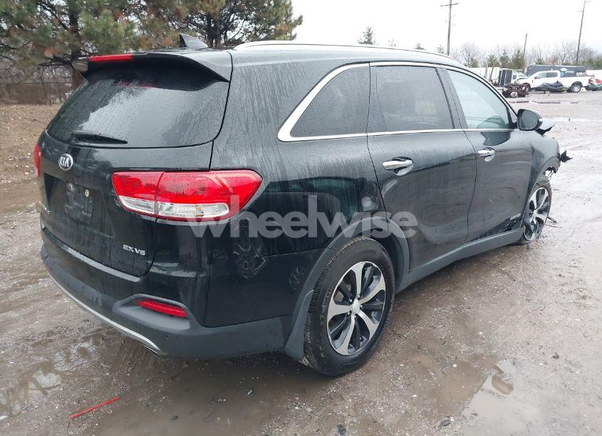 Photo 4 of 2017 Kia Sorento 3.3L EX (VIN 5XYPHDA59HG231011)