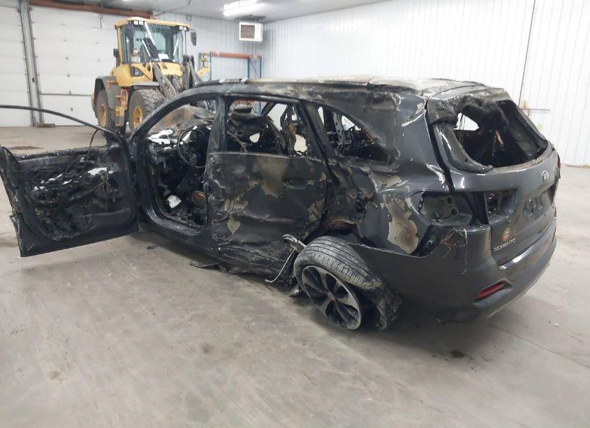 Photo 3 of 2017 Kia Sorento 3.3L EX (VIN 5XYPHDA59HG312641)