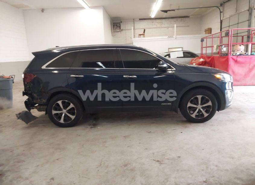 Photo 13 of 2018 Kia Sorento 3.3L EX (VIN 5XYPHDA59JG429514)
