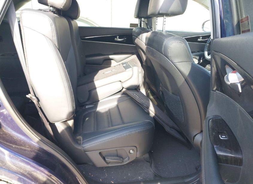 Photo 8 of 2020 Kia Sorento 3.3L EX (VIN 5XYPHDA59LG663459)