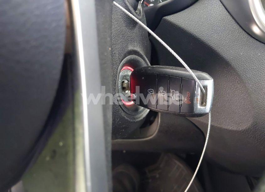 Photo 11 of 2016 Kia Sorento 3.3L EX (VIN 5XYPHDA5XGG006255)