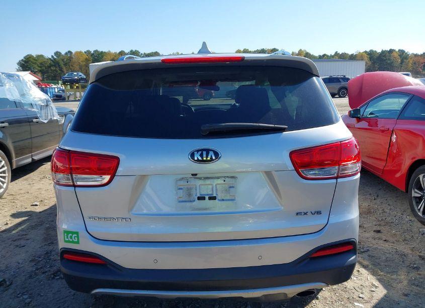 Photo 17 of 2018 Kia Sorento 3.3L EX (VIN 5XYPHDA5XJG380243)