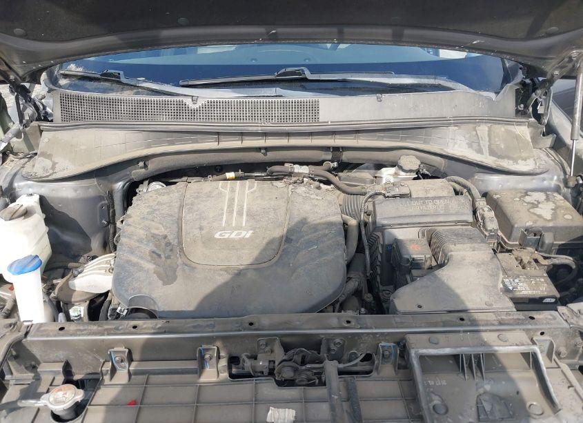 Photo 10 of 2018 Kia Sorento 3.3L EX (VIN 5XYPHDA5XJG427786)