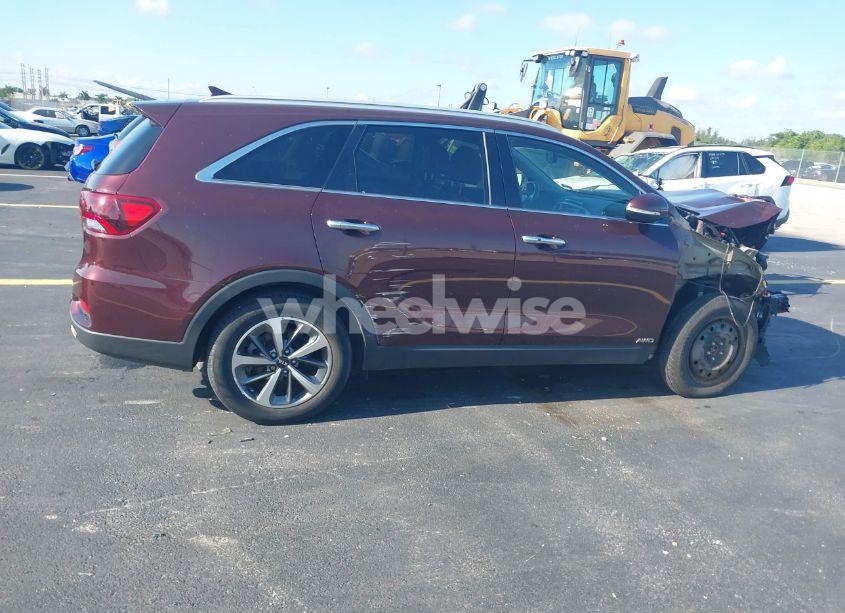 Photo 20 of 2019 Kia Sorento 3.3L EX (VIN 5XYPHDA5XKG537867)