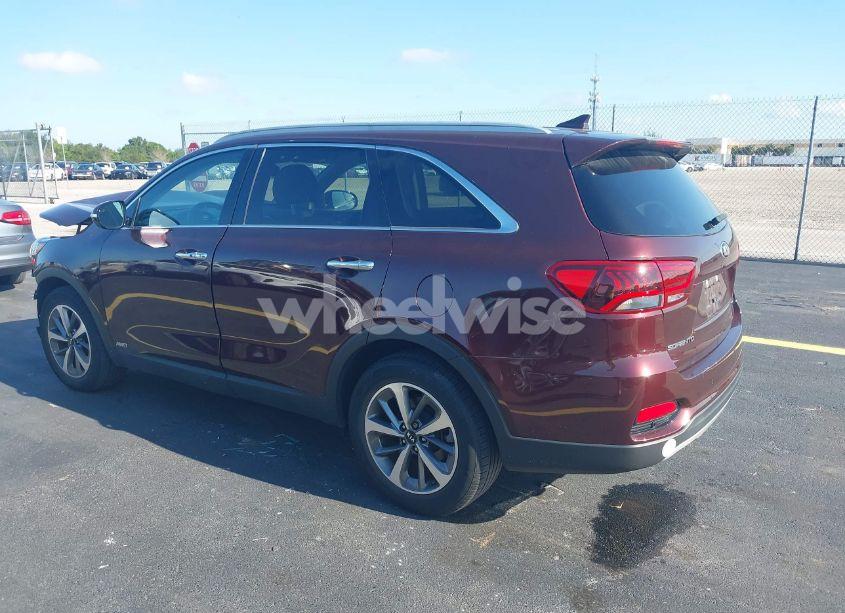 Photo 3 of 2019 Kia Sorento 3.3L EX (VIN 5XYPHDA5XKG537867)