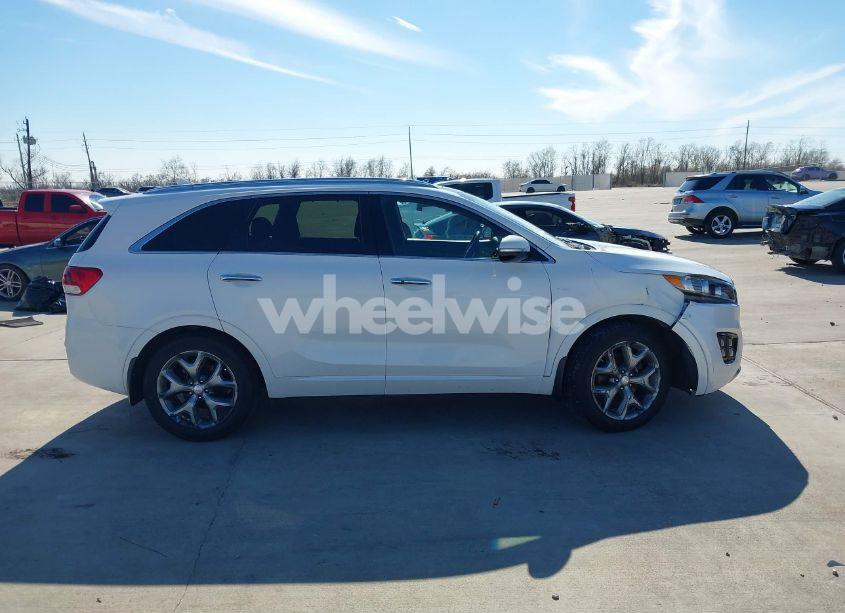 Photo 13 of 2016 Kia Sorento 2.0T SXL (VIN 5XYPK4A10GG021362)