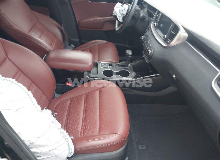 Photo 5 of 2016 Kia Sorento 2.0T SXL (VIN 5XYPK4A17GG126223)