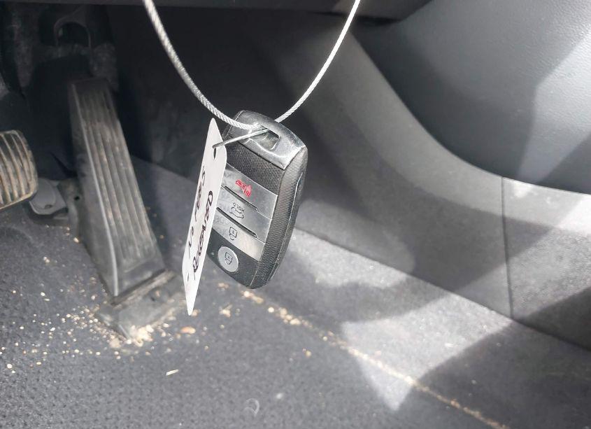 Photo 11 of 2017 Kia Sorento 3.3L SX (VIN 5XYPK4A50HG204944)