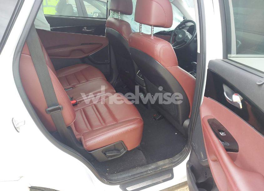 Photo 8 of 2017 Kia Sorento 3.3L SX (VIN 5XYPK4A50HG296217)