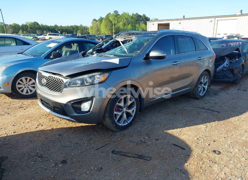 Photo 2 of 2018 Kia Sorento 3.3L SX (VIN 5XYPK4A51JG369469)