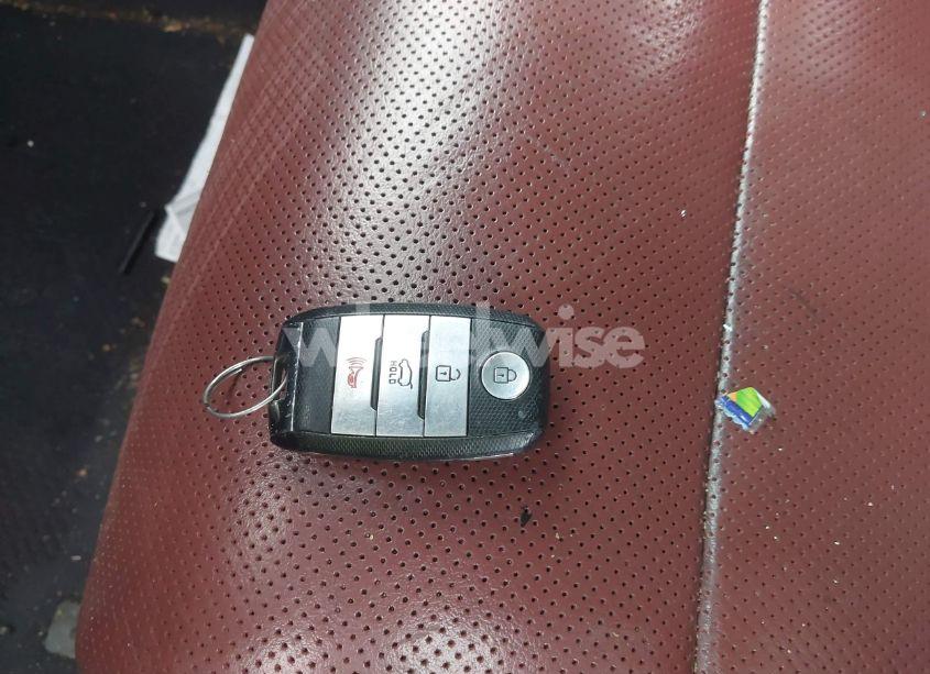 Photo 11 of 2018 Kia Sorento 3.3L SX (VIN 5XYPK4A51JG378138)