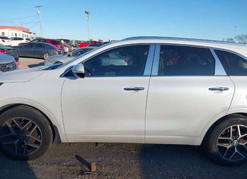 Photo 14 of 2016 Kia Sorento 3.3L SX (VIN 5XYPK4A52GG073529)