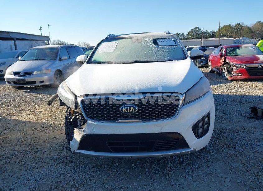 Photo 12 of 2017 Kia Sorento 3.3L SXL (VIN 5XYPK4A52HG304494)