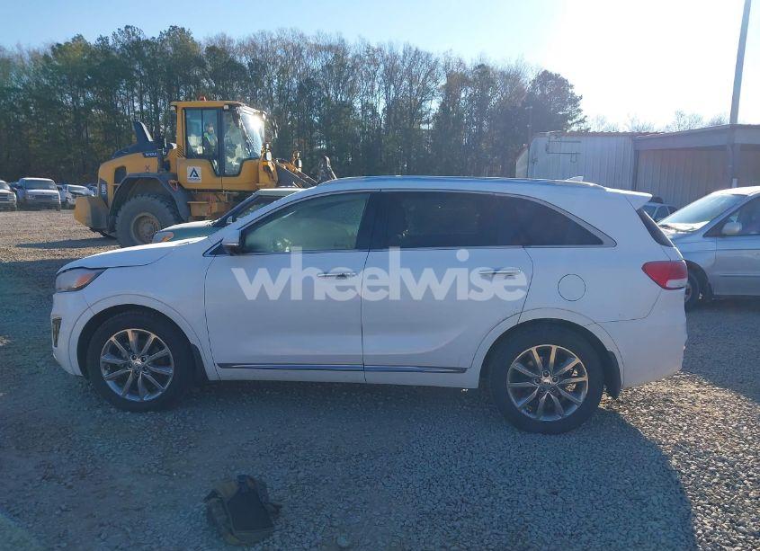 Photo 14 of 2017 Kia Sorento 3.3L SXL (VIN 5XYPK4A52HG304494)