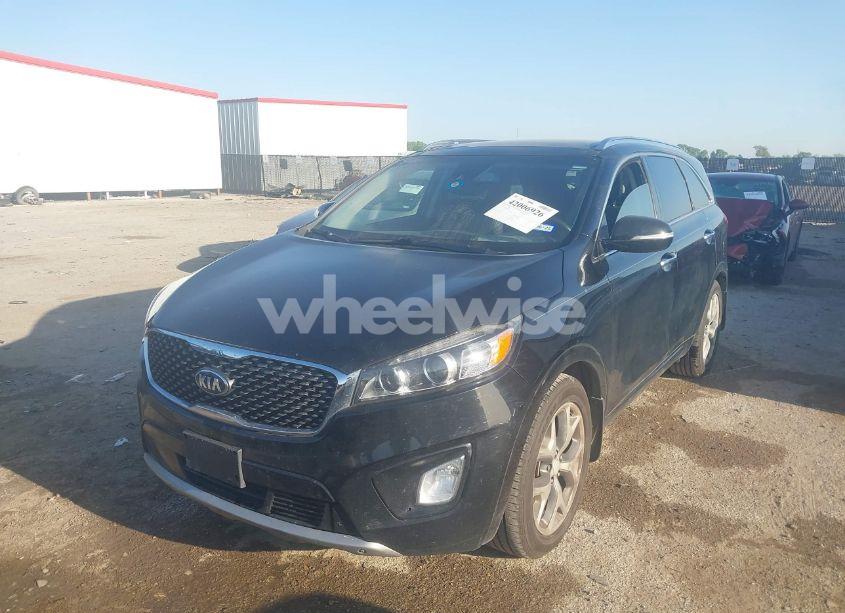 Photo 2 of 2017 Kia Sorento 3.3L SX (VIN 5XYPK4A53HG202945)