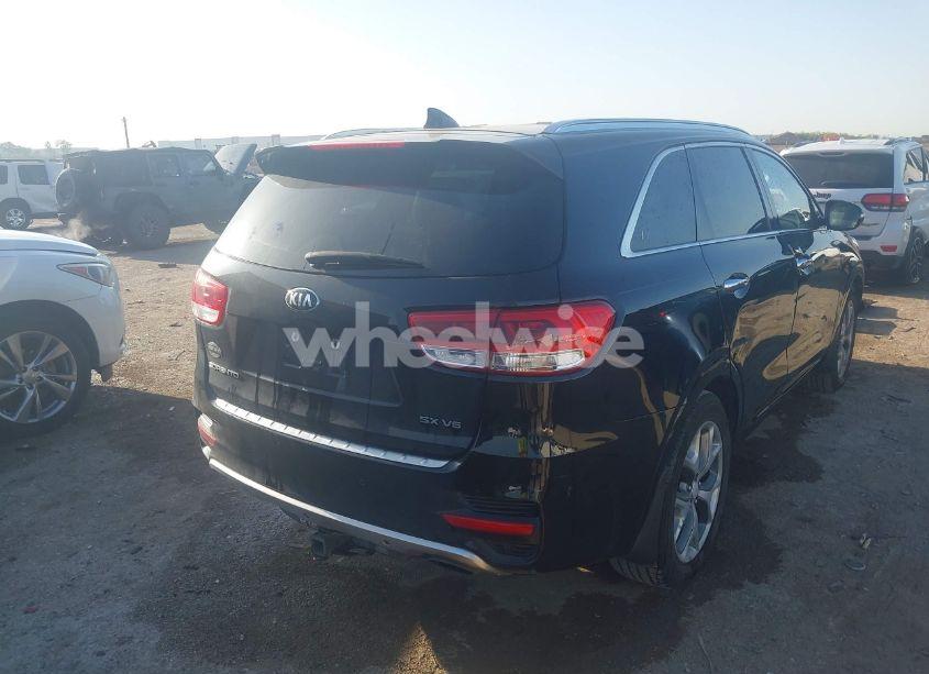 Photo 4 of 2017 Kia Sorento 3.3L SX (VIN 5XYPK4A53HG202945)