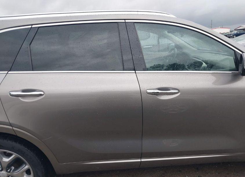 Photo 13 of 2017 Kia Sorento 3.3L SX (VIN 5XYPK4A54HG192605)