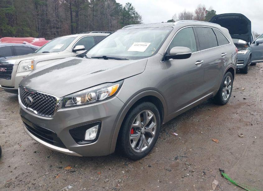 Photo 2 of 2017 Kia Sorento 3.3L SX (VIN 5XYPK4A54HG192605)