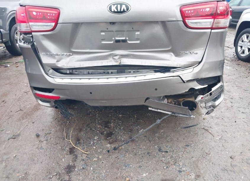 Photo 6 of 2017 Kia Sorento 3.3L SX (VIN 5XYPK4A54HG192605)