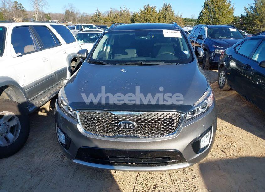 Photo 12 of 2018 Kia Sorento SX V6 (VIN 5XYPK4A54JG379980)
