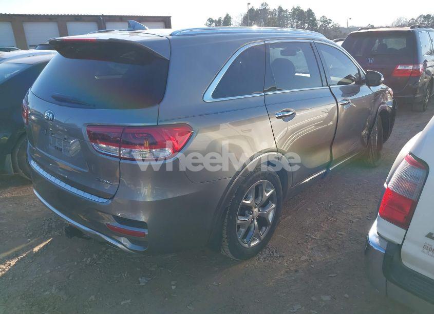 Photo 4 of 2018 Kia Sorento SX V6 (VIN 5XYPK4A54JG379980)