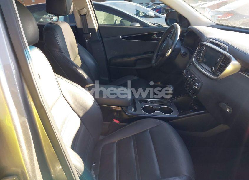 Photo 5 of 2018 Kia Sorento SX V6 (VIN 5XYPK4A54JG379980)