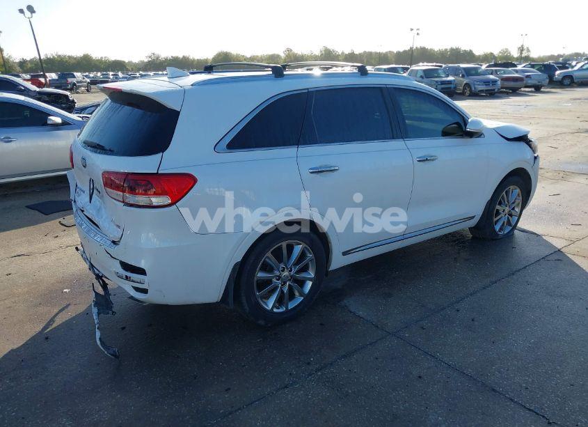 Photo 4 of 2017 Kia Sorento 3.3L SXL (VIN 5XYPK4A56HG309519)