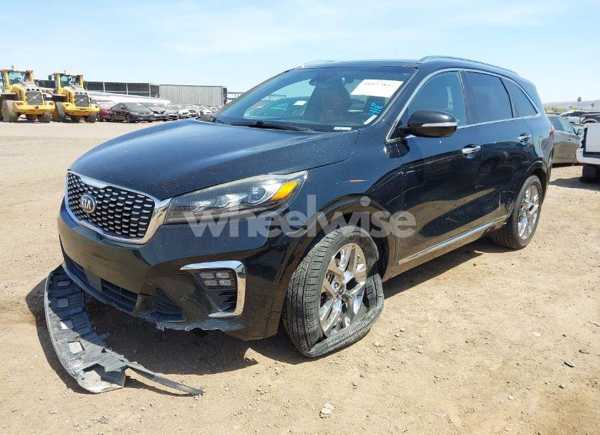 Photo 2 of 2019 Kia Sorento 3.3L SXL (VIN 5XYPK4A56KG449299)