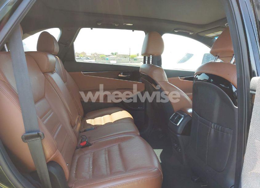 Photo 8 of 2019 Kia Sorento 3.3L SXL (VIN 5XYPK4A56KG449299)