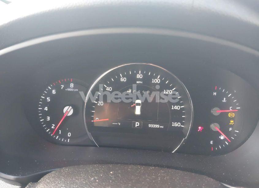 Photo 7 of 2016 Kia Sorento 3.3L SX (VIN 5XYPK4A57GG023001)