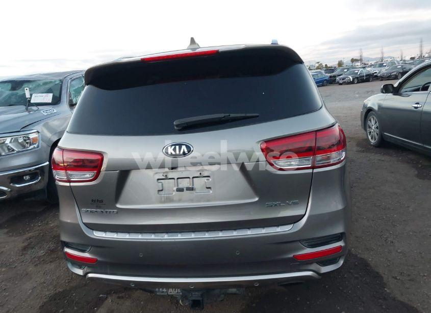 Photo 16 of 2016 Kia Sorento 3.3L SXL (VIN 5XYPK4A57GG071226)