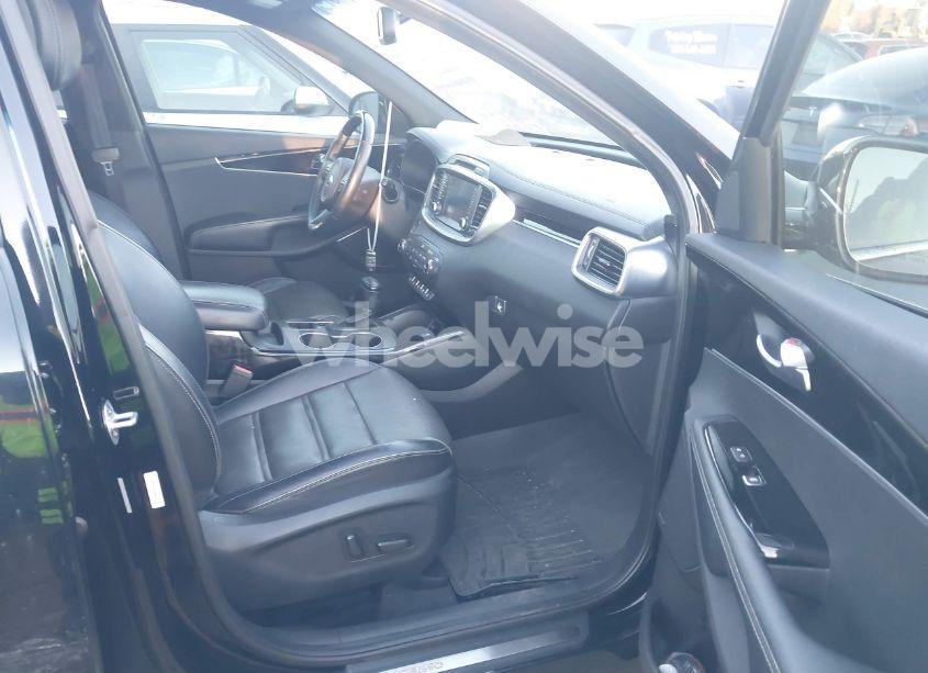 Photo 5 of 2016 Kia Sorento 3.3L SXL (VIN 5XYPK4A58GG067007)