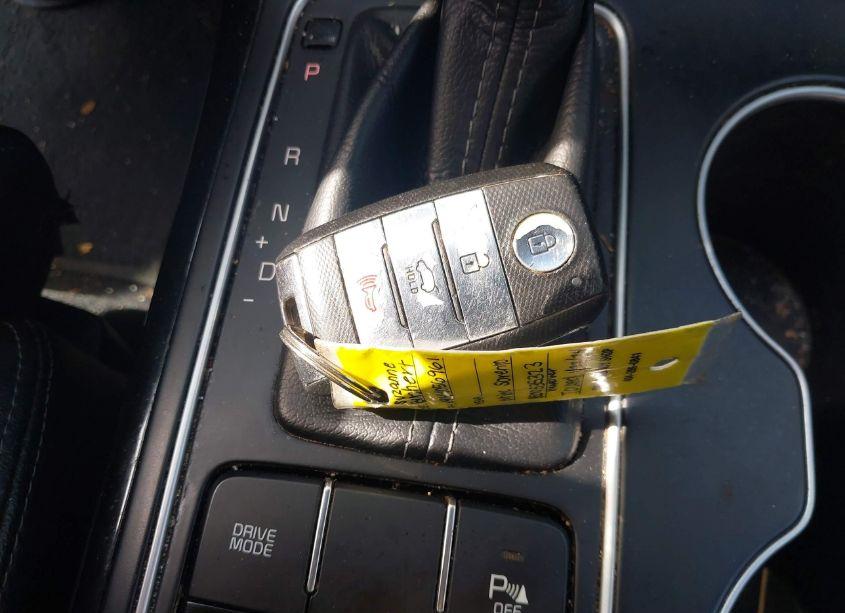 Photo 11 of 2016 Kia Sorento 3.3L SX (VIN 5XYPK4A58GG102421)