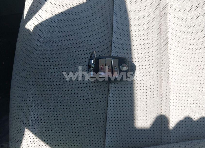 Photo 11 of 2016 Kia Sorento 3.3L SX (VIN 5XYPK4A58GG114102)