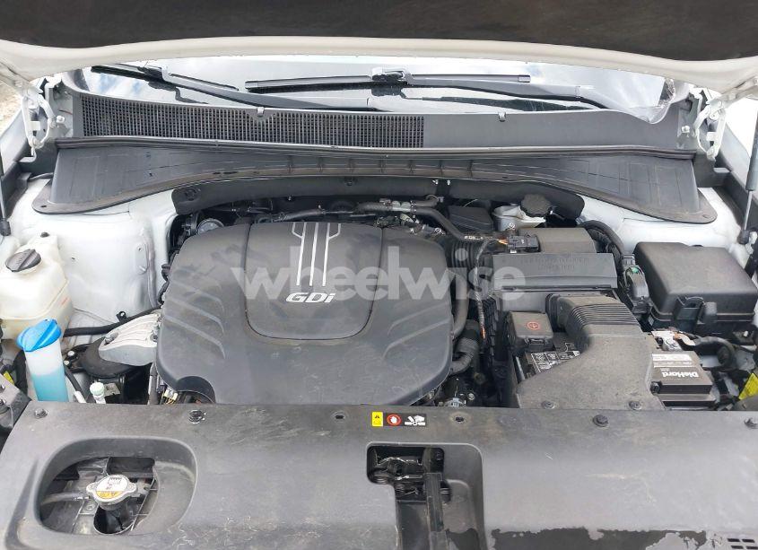 Photo 10 of 2017 Kia Sorento 3.3L SX (VIN 5XYPK4A58HG226884)