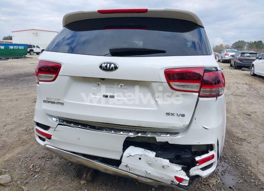 Photo 6 of 2017 Kia Sorento 3.3L SX (VIN 5XYPK4A58HG226884)