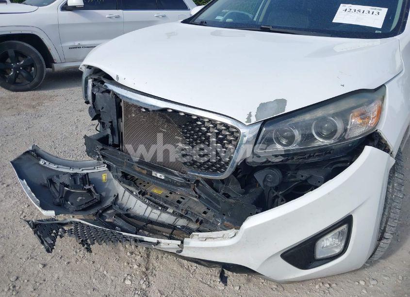 Photo 17 of 2017 Kia Sorento 3.3L SX (VIN 5XYPK4A58HG251610)